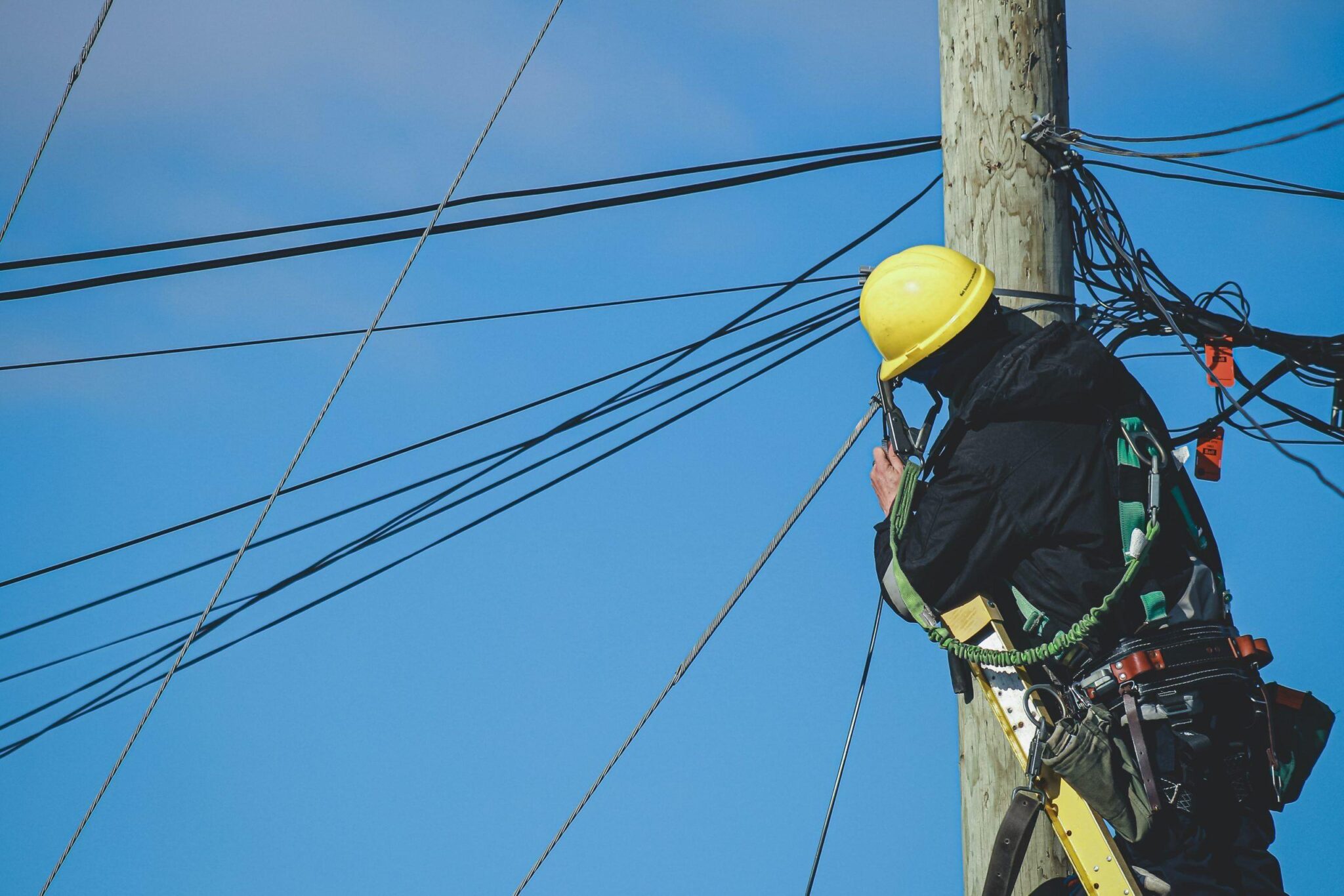 cuanto cuesta electricista autorizado