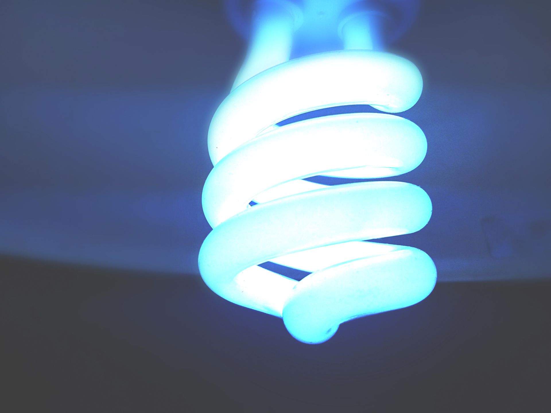 consejos para reducir el consumo eléctrico en casa